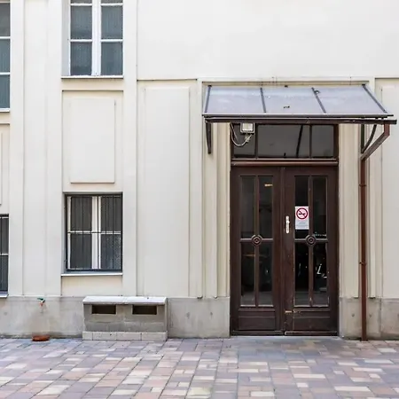 Ultra New Large And Quiet Budapest