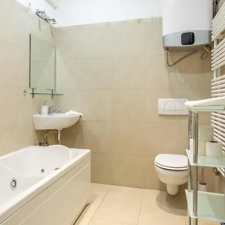 Ultra New Large And Quiet Appartamento Budapest
