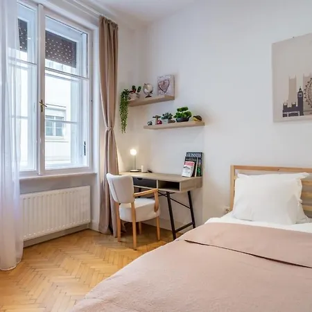Ultra New Large And Quiet Budapest